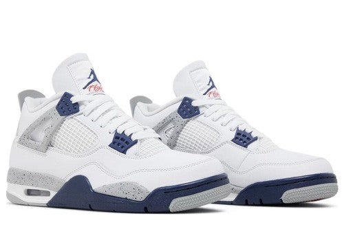 Air Jordan 4 Retro “Midnight Navy”
