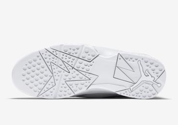 Air Jordan 7 Retro Pure Money